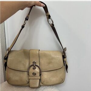 COACH leather shoulder purse ✨